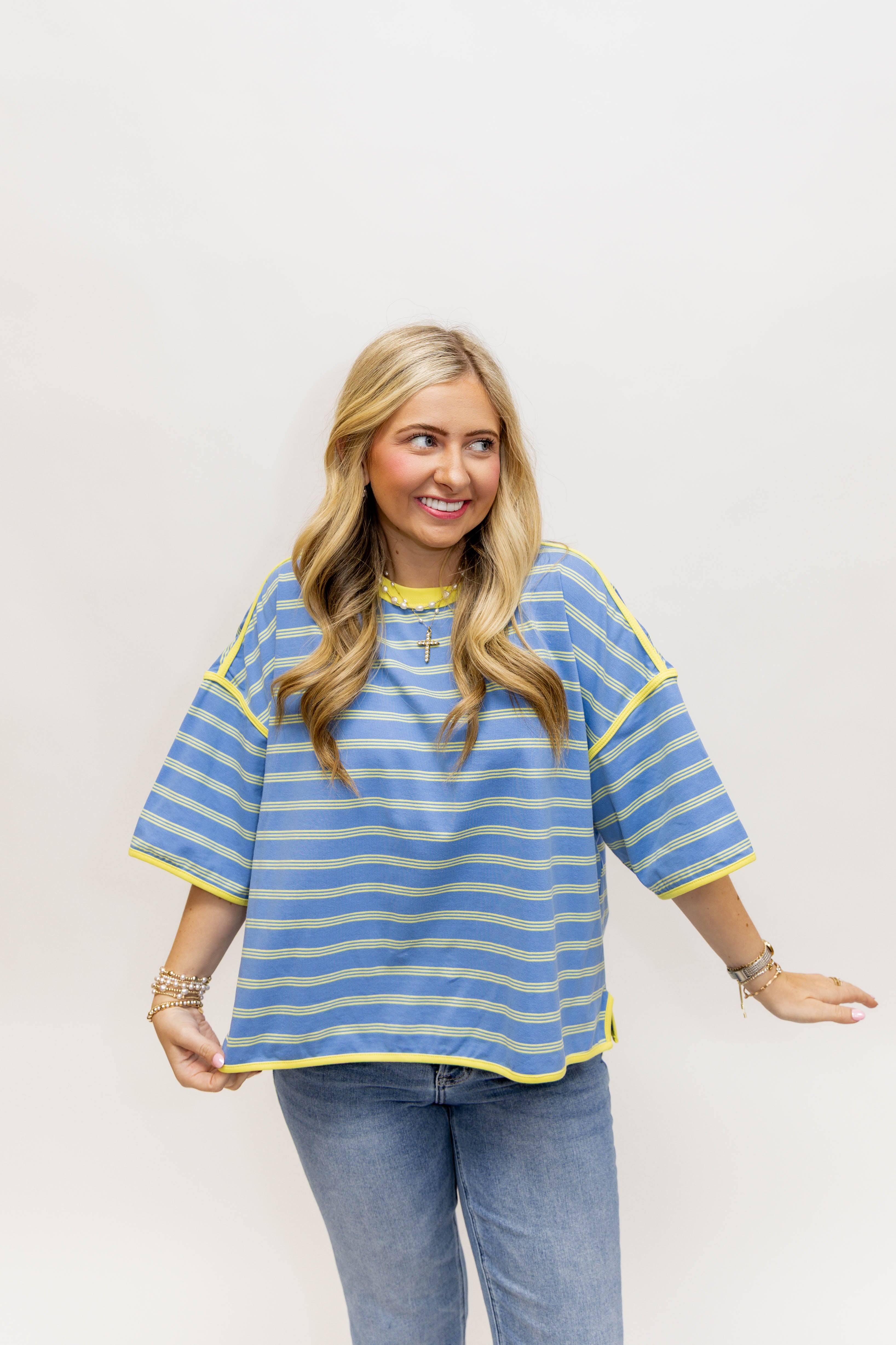 STRIPED OVERSIZED TEE