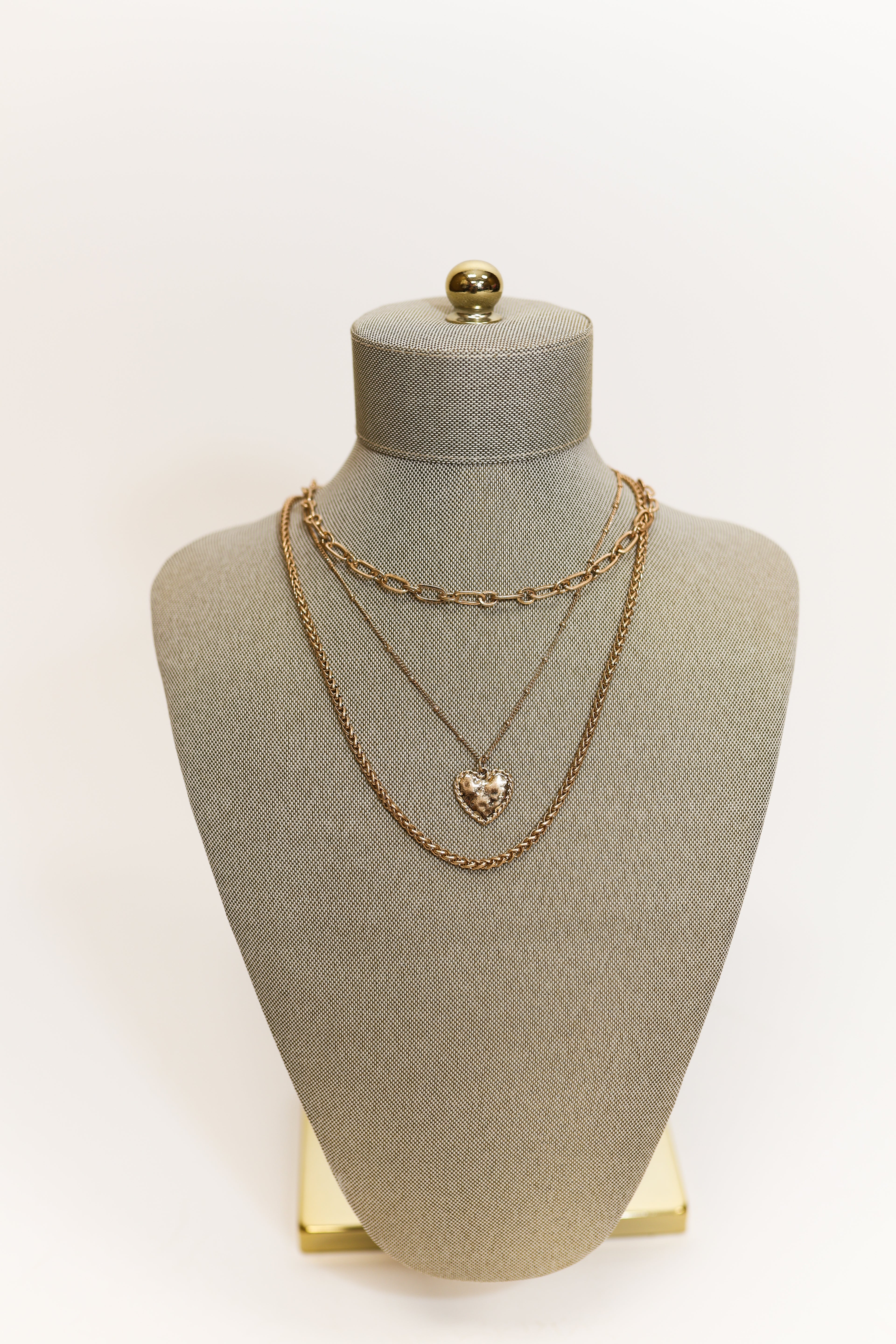 HEART LAYERING NECKLACE