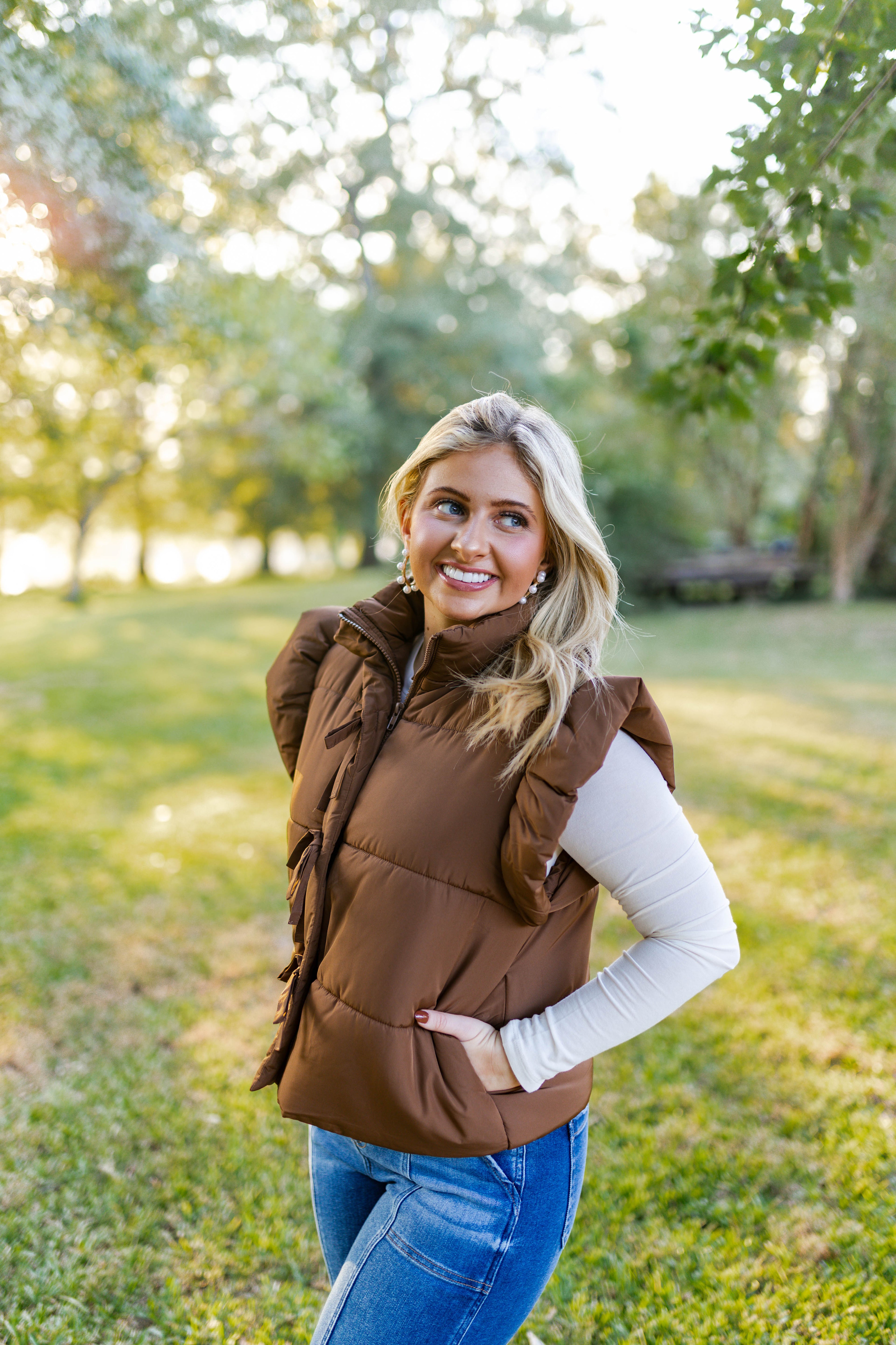 BROWN  BOW VEST