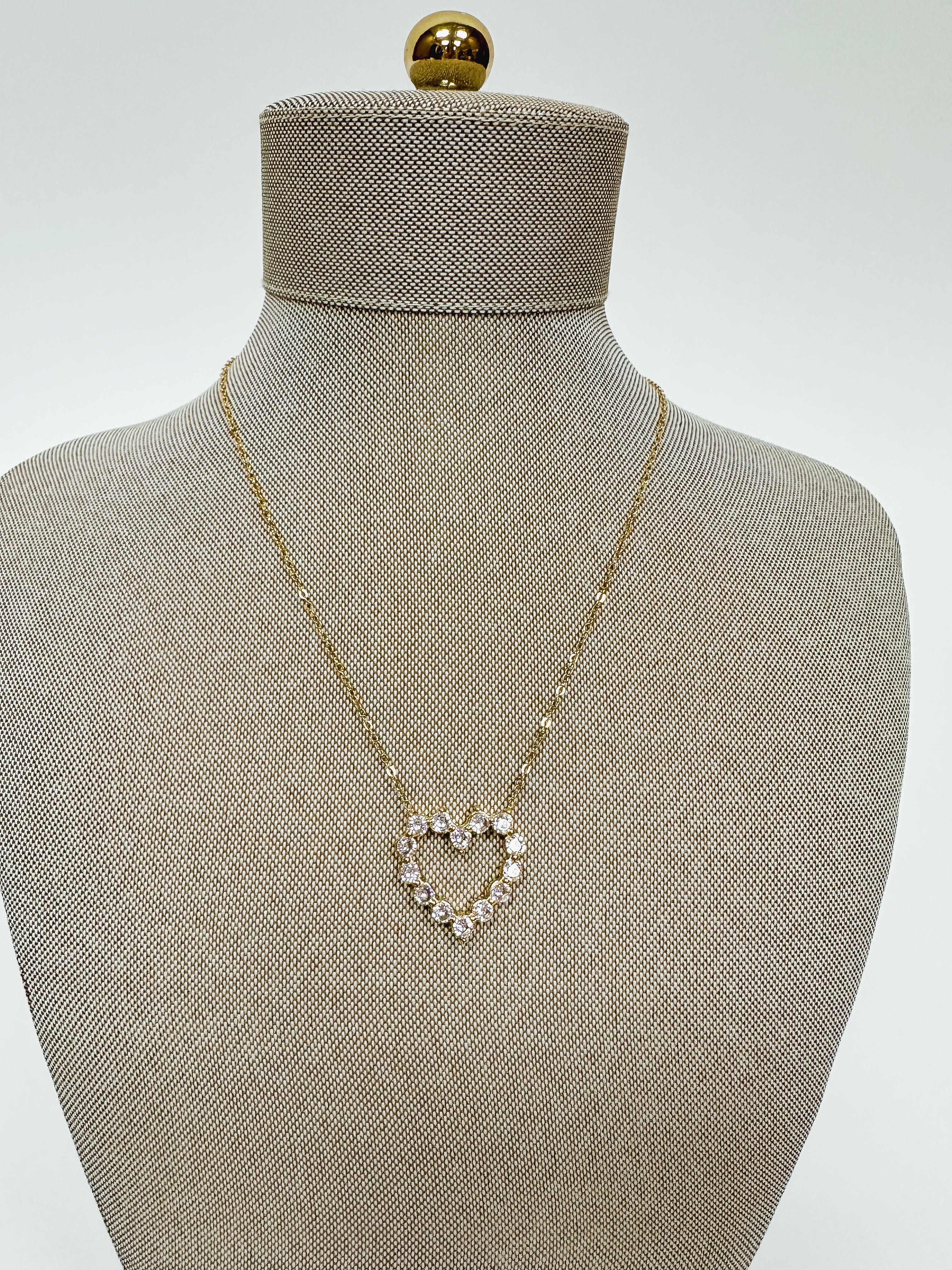 DIAMOND HEART NECKLACE