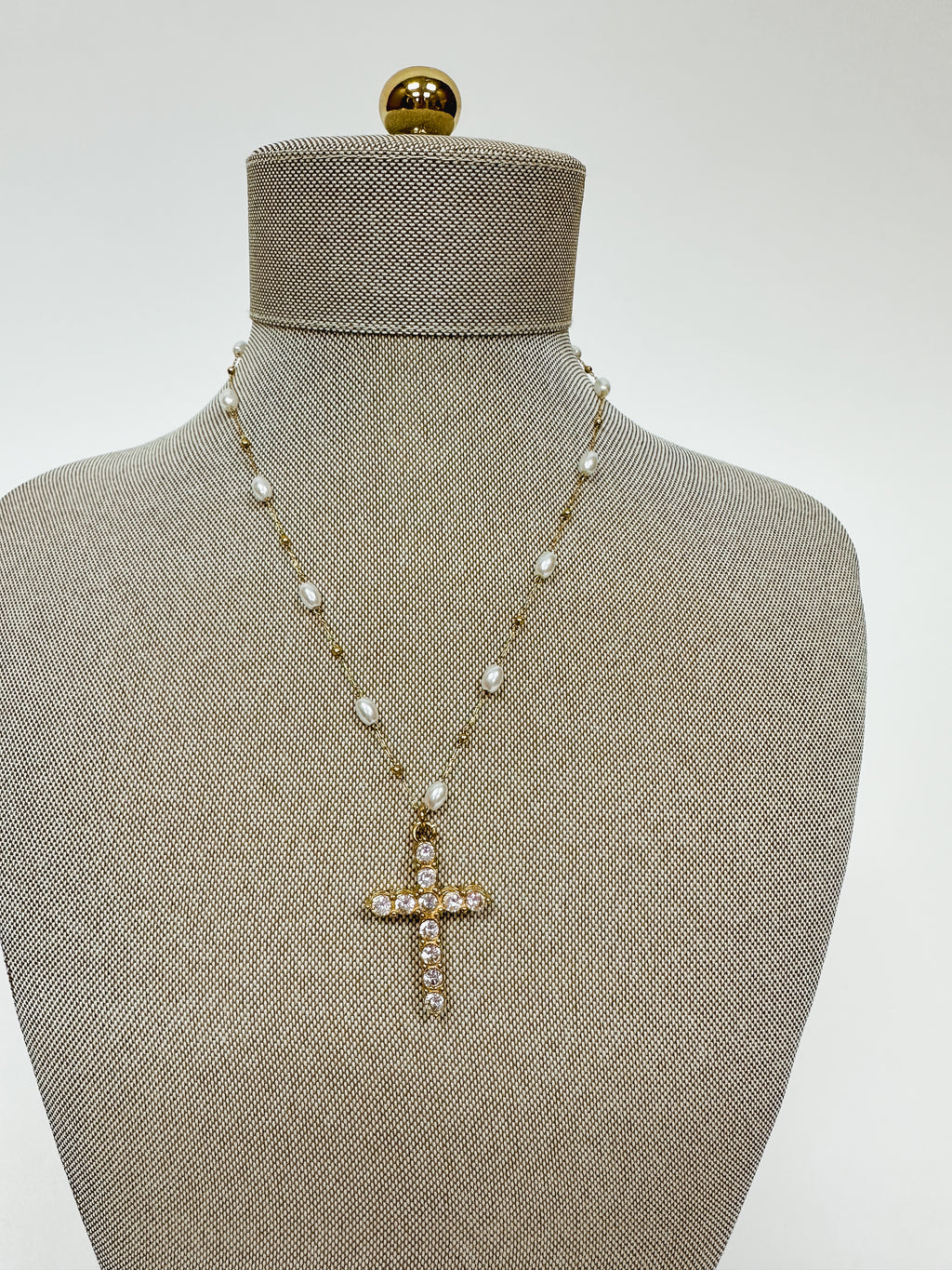 REMI NECKLACE